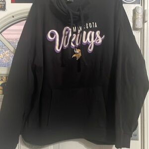 Minnesota Vikings ladies HOODIE/sweatshirt. NWOT. Size large.